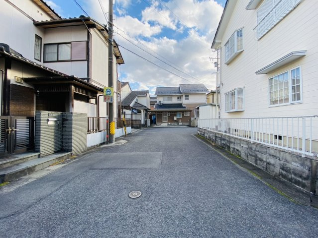 瑞穂市 古橋（横屋駅） 2階建 の周辺|建物東側道路