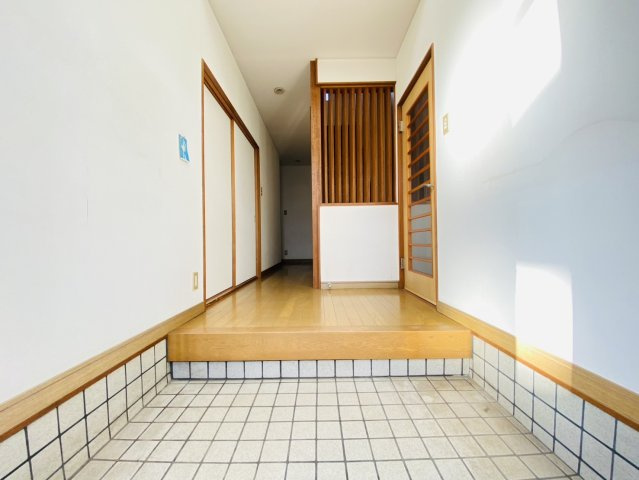 瑞穂市 古橋（横屋駅） 2階建 の玄関