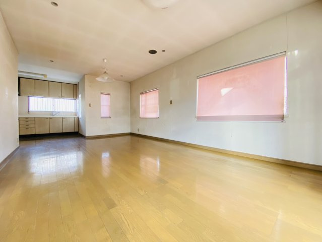 瑞穂市 古橋（横屋駅） 2階建 の居間・リビング