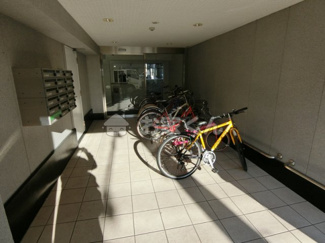 【エントランス】