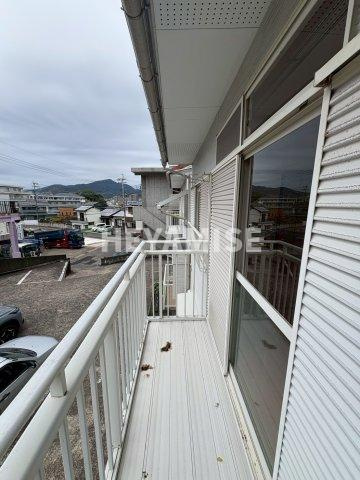 片山ハイツA棟のバルコニー