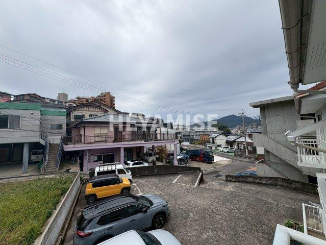 片山ハイツA棟の駐車場