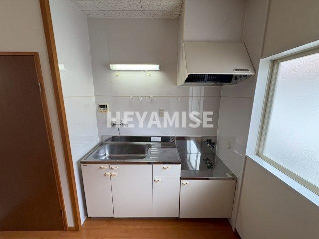 片山ハイツA棟のキッチン