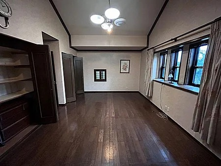 大室高原別荘地(シャボテン)の洋室