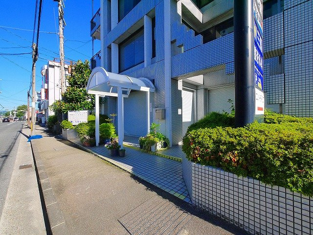 武田ビルのエントランス