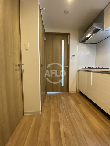フォーリアライズ阿波座WESTの玄関|フォーリアライズ阿波座ウエスト　キッチン
