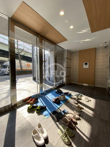 フォーリアライズ阿波座WESTのロビー|フォーリアライズ阿波座ウエスト　ロビー