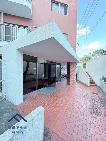 サンライフ高宮チャペルサイドのエントランス