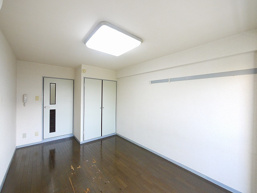 広々とした居間