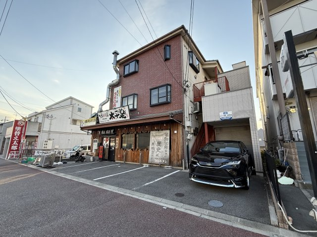 伊丹市山田　事務所付き戸建の外観