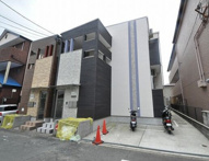 CastleEast L'sの画像