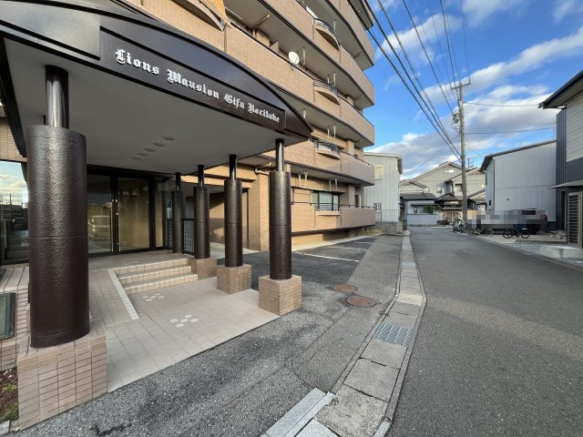 ライオンズマンション岐阜則武【2階】のその他|前面道路