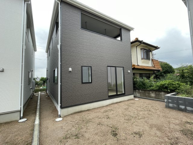 新築戸建・新築建売　大泉町寄木戸第18　西小・西中の庭
