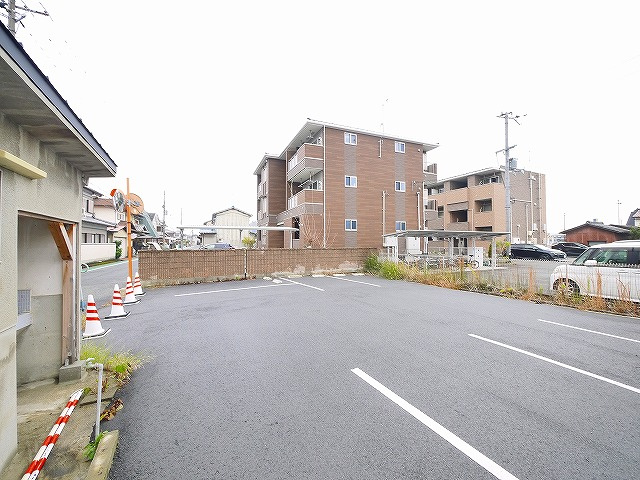 四条大路３丁目駐車場の駐車場