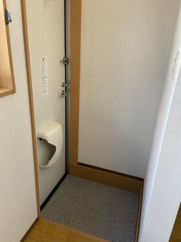 コーポラス手形の玄関