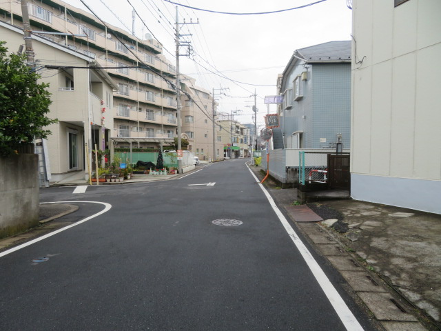 三郷市早稲田２丁目の倉庫