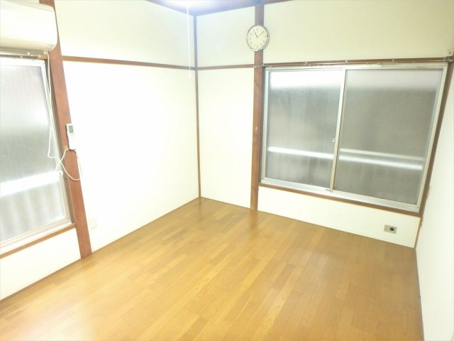 北川荘の居間・リビング