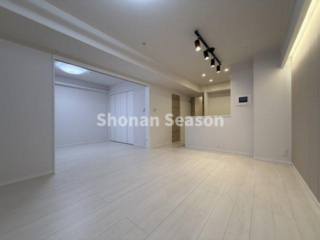 【外観】 | 時間にゆとりが生まれる！東海道線「平塚」駅徒歩６分の好立地◎　　　
小・中学校、保育園近く子育て世代にもおすすめのエリアです。