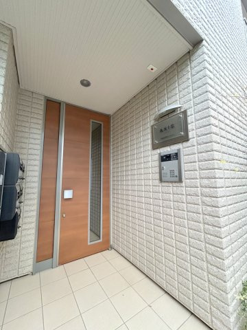 ＡＸＩＳのエントランス|★オートロック付きのエントランス★