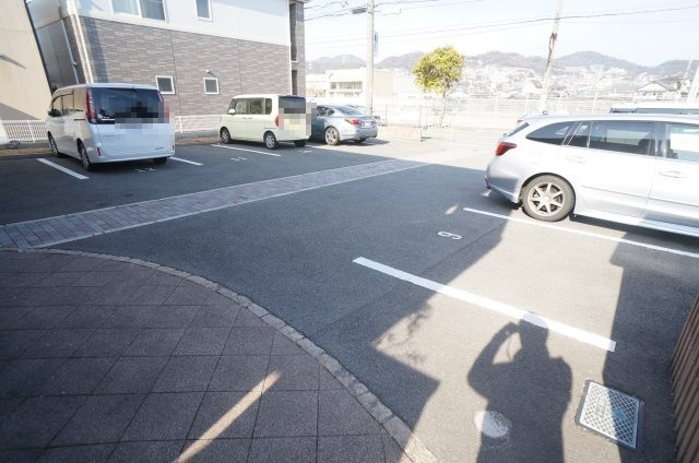 ティアレの駐車場