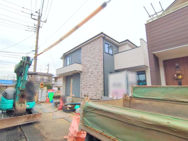 入間郡三芳町大字藤久保の新築一戸建の外観|ウォークインクローゼットやシューズインクロークなど収納豊富で空間を広く使えます。