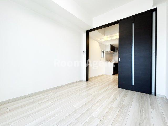 エステムコート名古屋平安通クチュールの居間・リビング