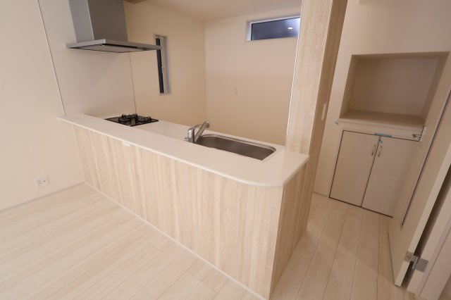 《仲介手数料無料》大宮区堀の内町２丁目103-1新築一戸建てブルーミングガーデンのキッチン