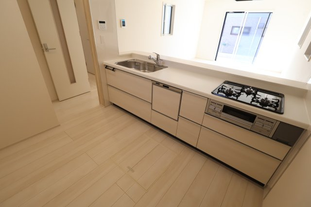 《仲介手数料無料》大宮区堀の内町２丁目103-1新築一戸建てブルーミングガーデンのキッチン