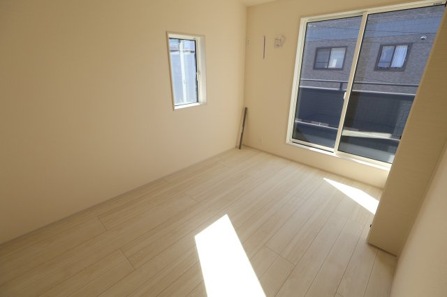 《仲介手数料無料》大宮区堀の内町２丁目103-1新築一戸建てブルーミングガーデンの洋室