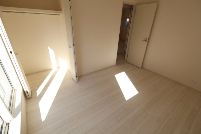 《仲介手数料無料》大宮区堀の内町２丁目103-1新築一戸建てブルーミングガーデンの洋室