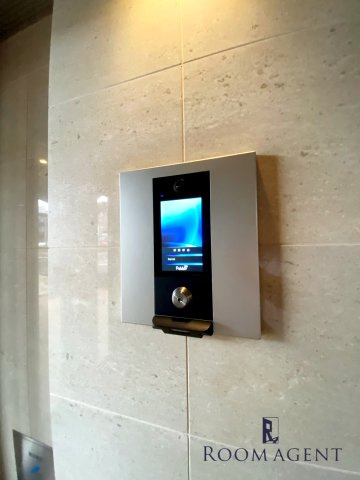 リアン東山のエントランス