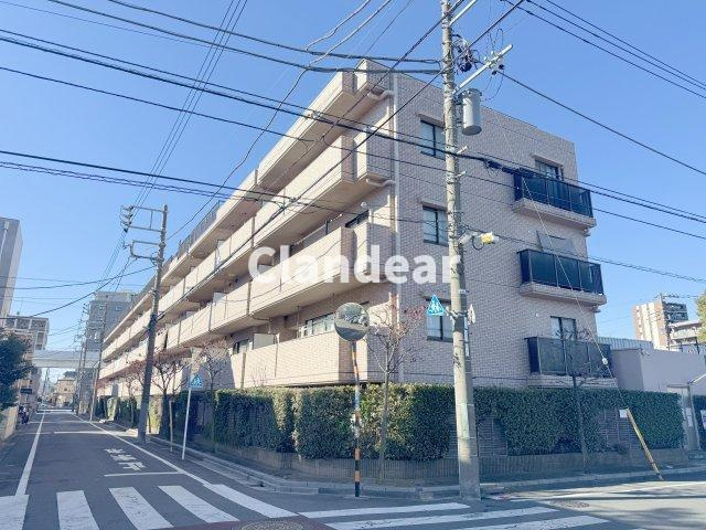 グランベル西新井の外観|ドキドキの新生活も、安心してスタート。ぴったりの住まいを見つけませんか？クランディアが一緒に住まい選びをサポートします‼　まずは、お気軽にお問合せください　＃クランディア