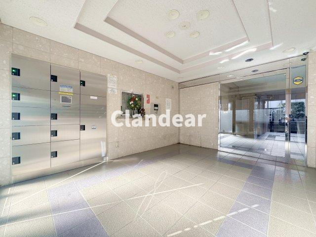 グランベル西新井のロビー|ドキドキの新生活も、安心してスタート。ぴったりの住まいを見つけませんか？クランディアが一緒に住まい選びをサポートします‼　まずは、お気軽にお問合せください　＃クランディア