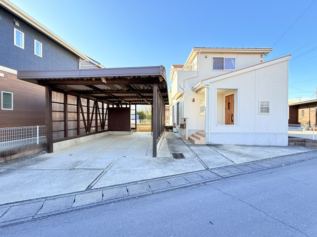 桜川市鍬田中古住宅の駐車場