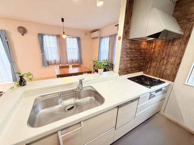 桜川市鍬田中古住宅のキッチン