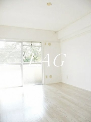 【居間・リビング】 | 百合ヶ丘ステーションテラス | 洋室のお部屋です。