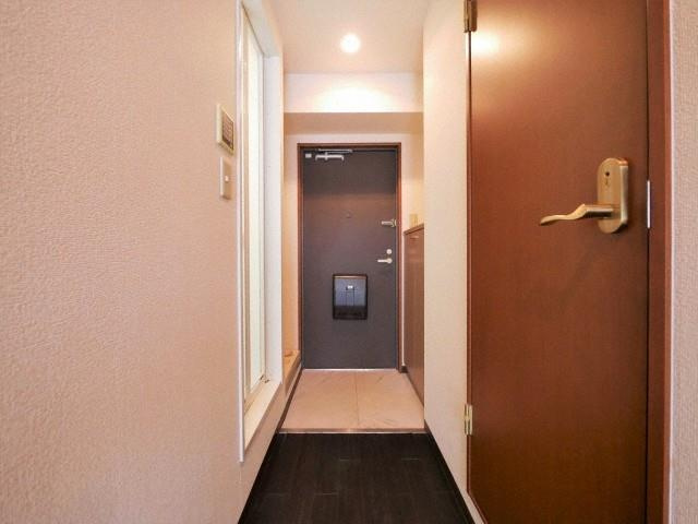 アトール西中島の玄関