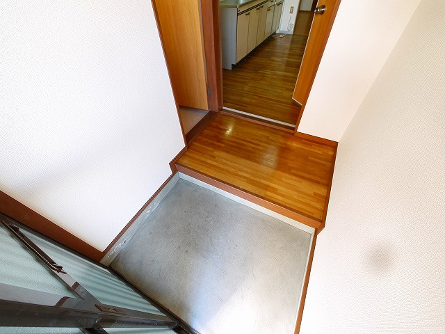 ハイツハヤシCの玄関