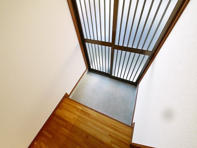 ハイツハヤシCの玄関