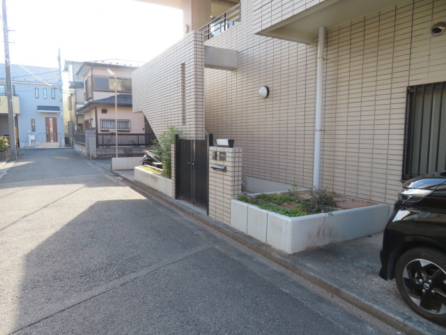 所沢市東狭山ケ丘１丁目の店舗