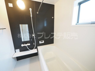 【浴室】 | 奈良市菅原町の新築一戸建 全７区画 | 現地写真（１号地浴室）浴室暖房乾燥機を標準装備！