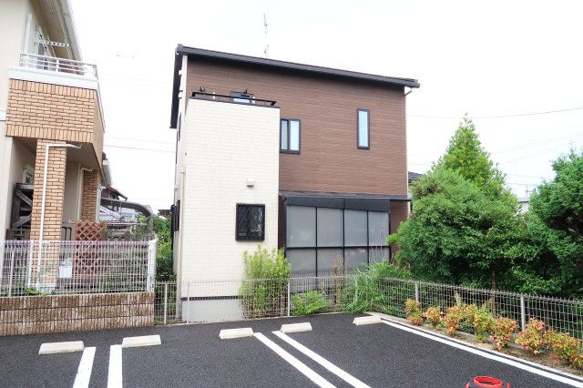 野洲市吉地　中古戸建の外観