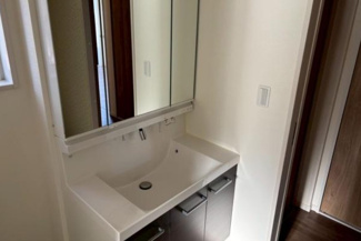 【独立洗面台】 | 野洲市吉地　中古戸建