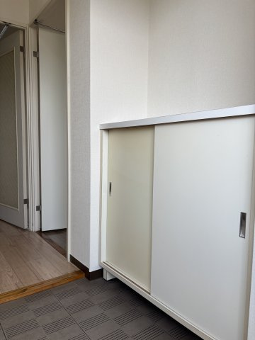 ベルデュールクスノキの玄関