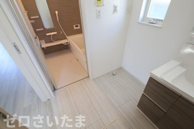 《仲介手数料無料》緑区大字中尾1720-3新築一戸建てファーストタウンのランドリースペース