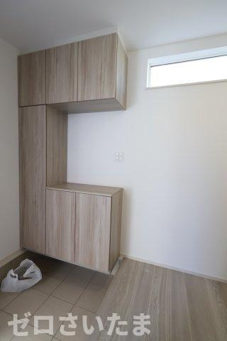 《仲介手数料無料》緑区大字中尾1720-3新築一戸建てファーストタウンの玄関