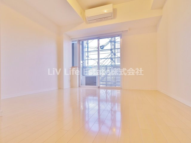 プライムアーバン久米川の洋室