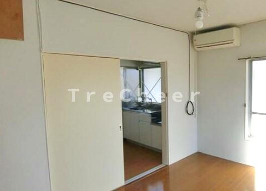 アゼリアハウスの居間・リビング