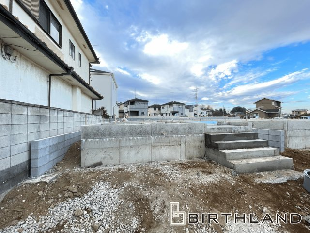 新築戸建・新築建売　大泉町寄木戸第18　西小・西中の前面道路含む現地写真