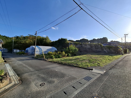 売土地　菊川市川上の前面道路含む現地写真|陽当たり良好です！